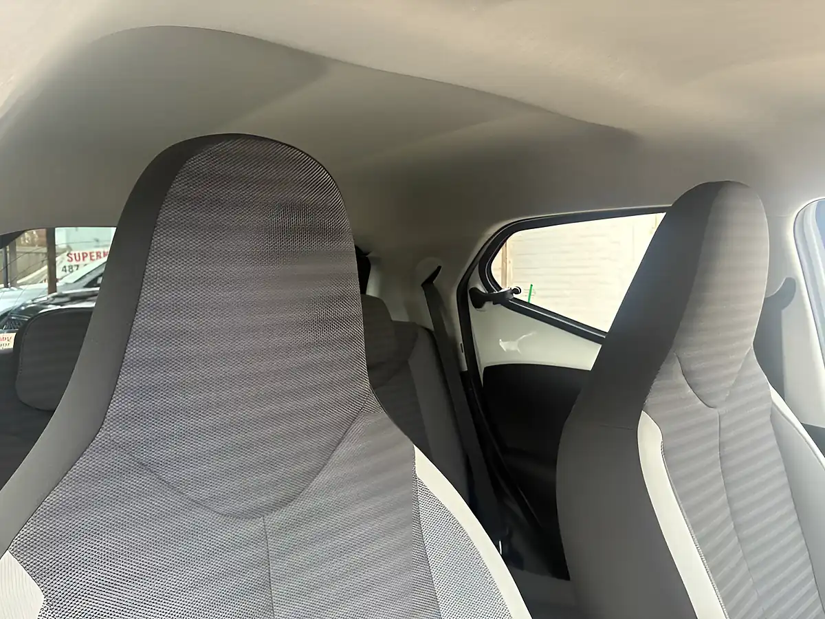 Used 2018 Toyota Aygo X-Press White - Interior and Exterior details 12