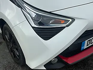 Used 2018 Toyota Aygo X-Press White - Interior and Exterior details 16