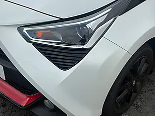 Used 2018 Toyota Aygo X-Press White - Interior and Exterior details 17