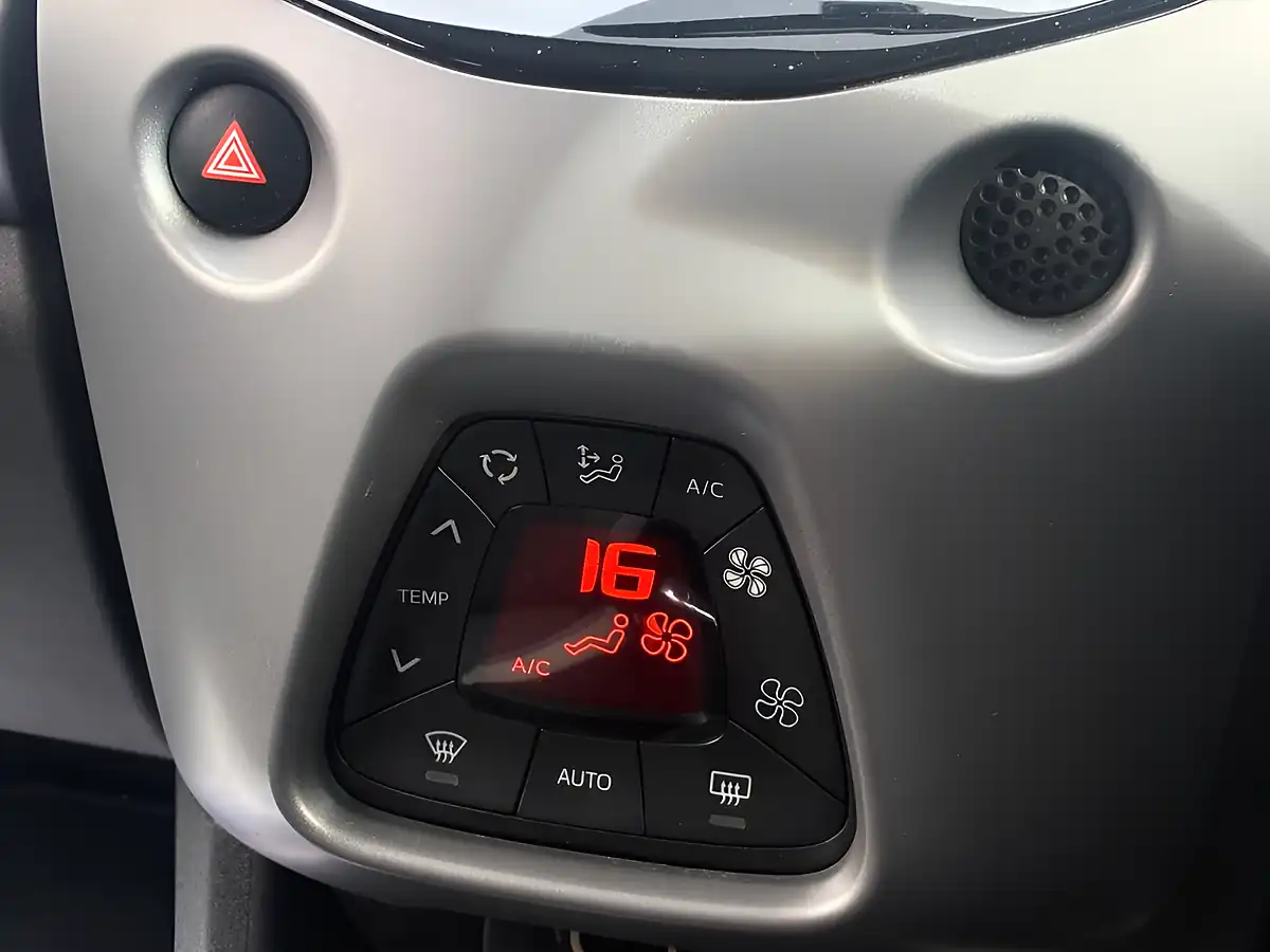 Used 2018 Toyota Aygo X-Press White - Interior and Exterior details 19