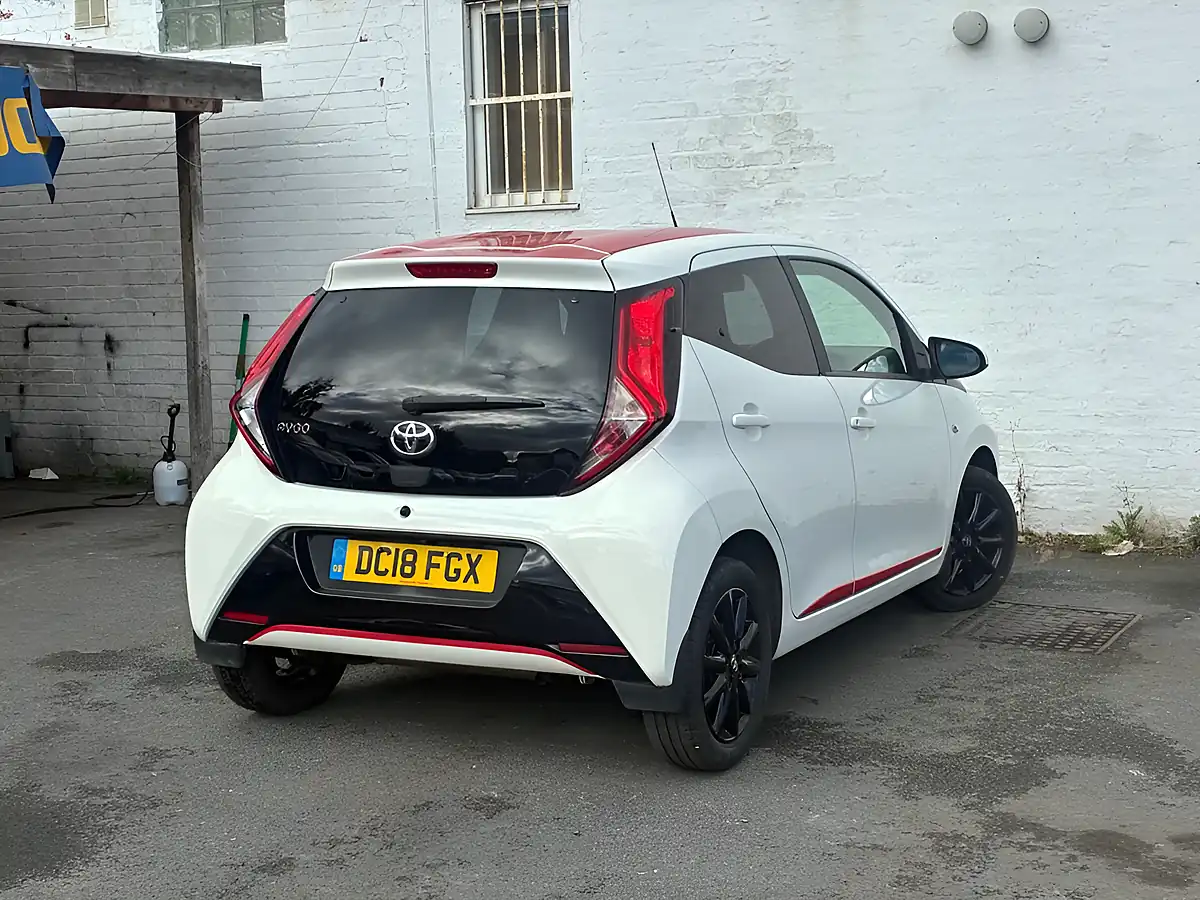 Used 2018 Toyota Aygo X-Press White - Interior and Exterior details 9
