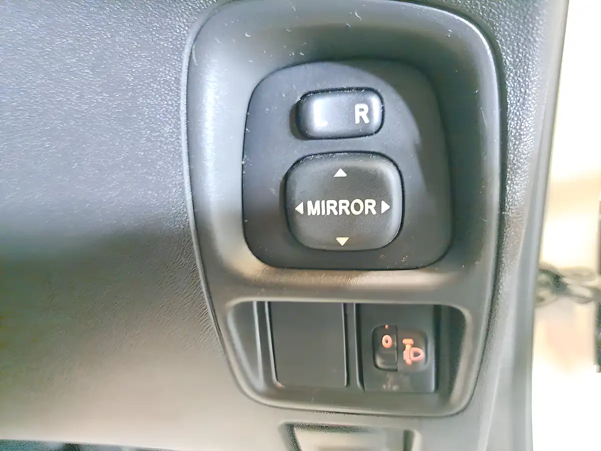 Used 2018 Toyota Aygo X-Press White - Interior and Exterior details 17