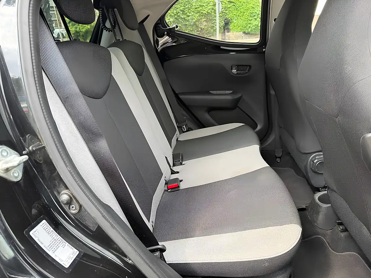 Used 2018 Toyota Aygo X-Press X-Shift Black - Interior and Exterior details 11