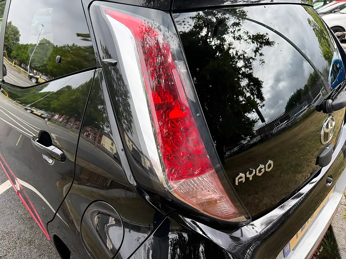Used 2018 Toyota Aygo X-Press X-Shift Black - Interior and Exterior details 18