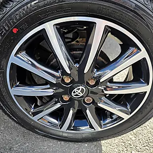 Used 2018 Toyota Aygo X-Style Deep Sky Blue - Interior and Exterior details 11