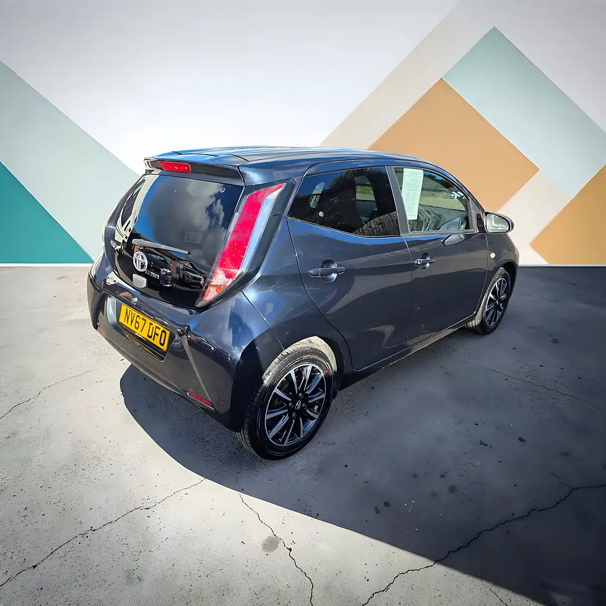 Used 2018 Toyota Aygo X-Style Deep Sky Blue - Interior and Exterior details 2