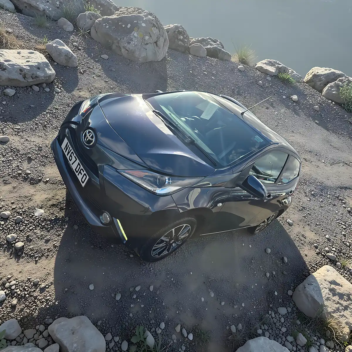Used 2018 Toyota Aygo X-Style Deep Sky Blue - Interior and Exterior details 6