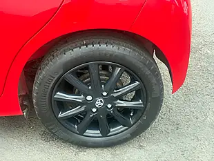 Used 2018 Toyota Aygo X-Style Red - Interior and Exterior details 15