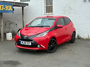 Used 2018 Toyota Aygo X-Style Red - Interior and Exterior details 4