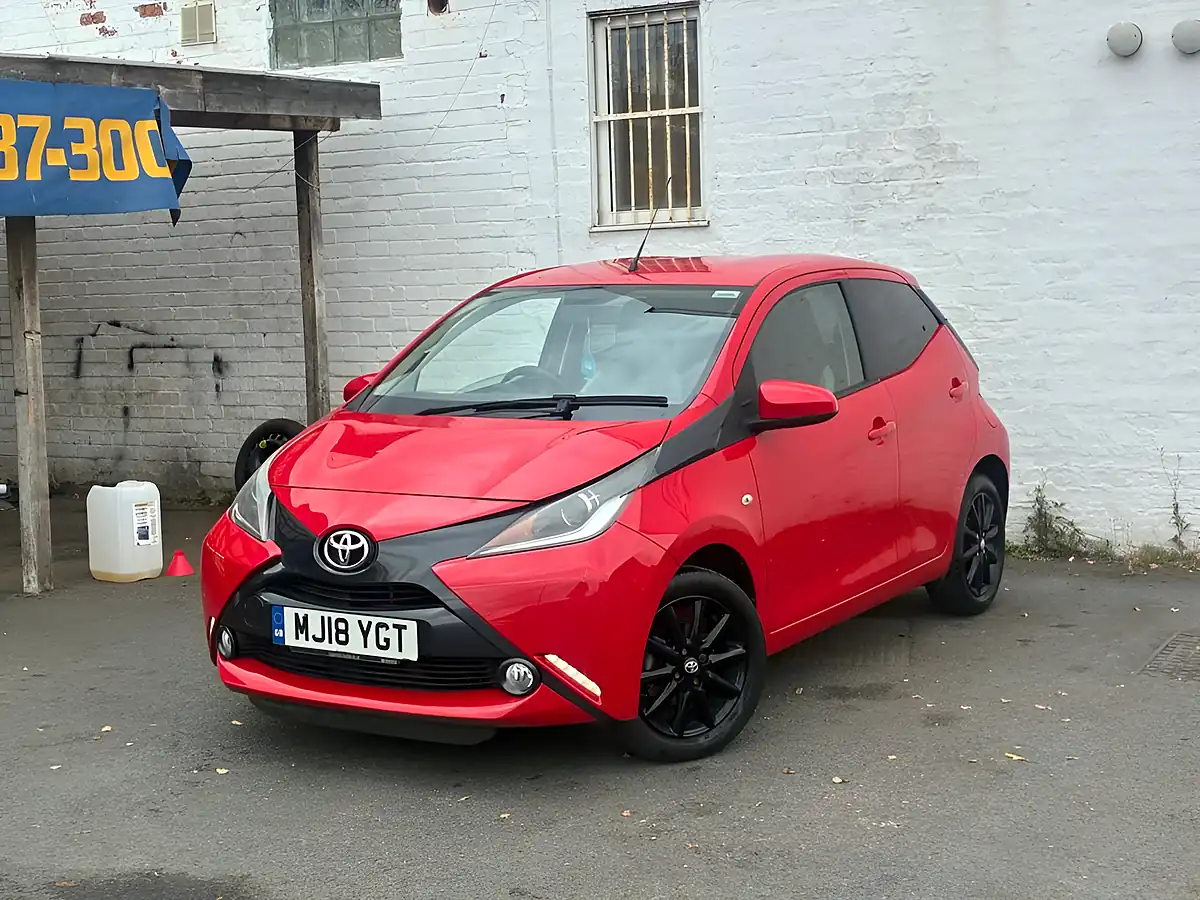Used 2018 Toyota Aygo X-Style Red - Interior and Exterior details 5