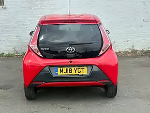 Used 2018 Toyota Aygo X-Style Red - Interior and Exterior details 8