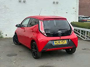Used 2018 Toyota Aygo X-Style Red - Interior and Exterior details 9