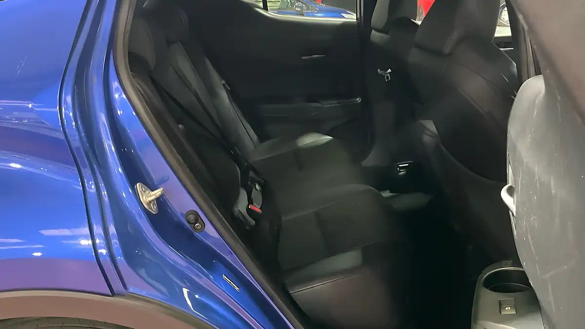 Used 2018 Toyota C-Hr Design Blue - Interior and Exterior details 8