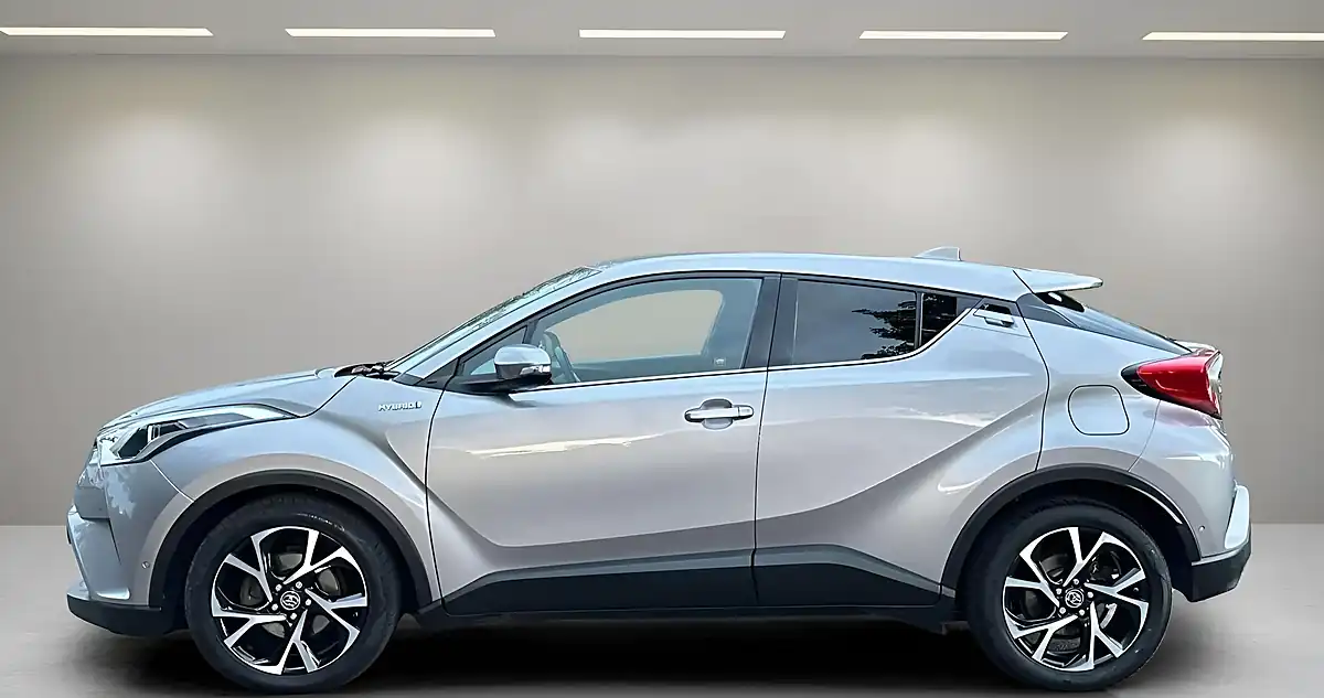 Used 2018 Toyota C-Hr Design Silver - Interior and Exterior details 5