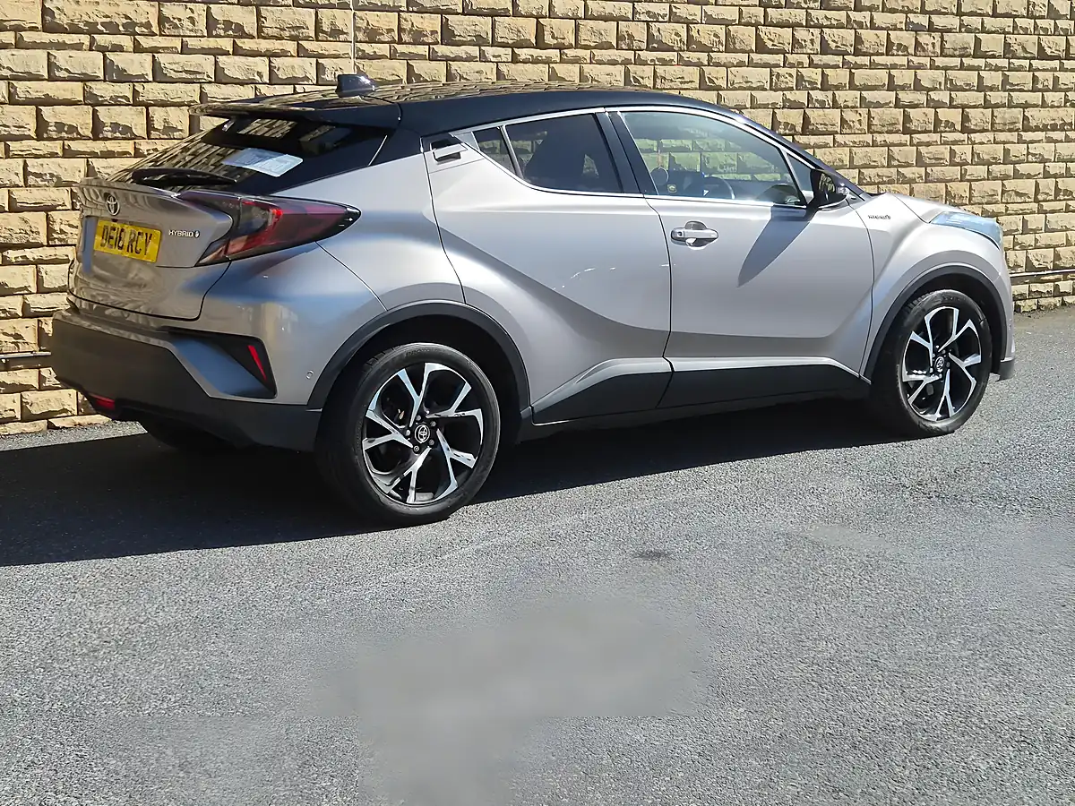 Used 2018 Toyota C-Hr Dynamic Silver - Interior and Exterior details 16