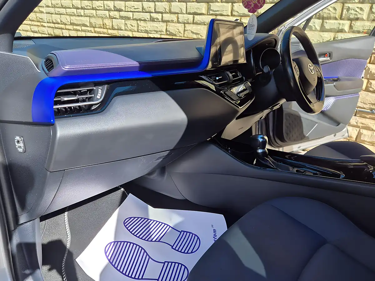 Used 2018 Toyota C-Hr Dynamic Silver - Interior and Exterior details 18