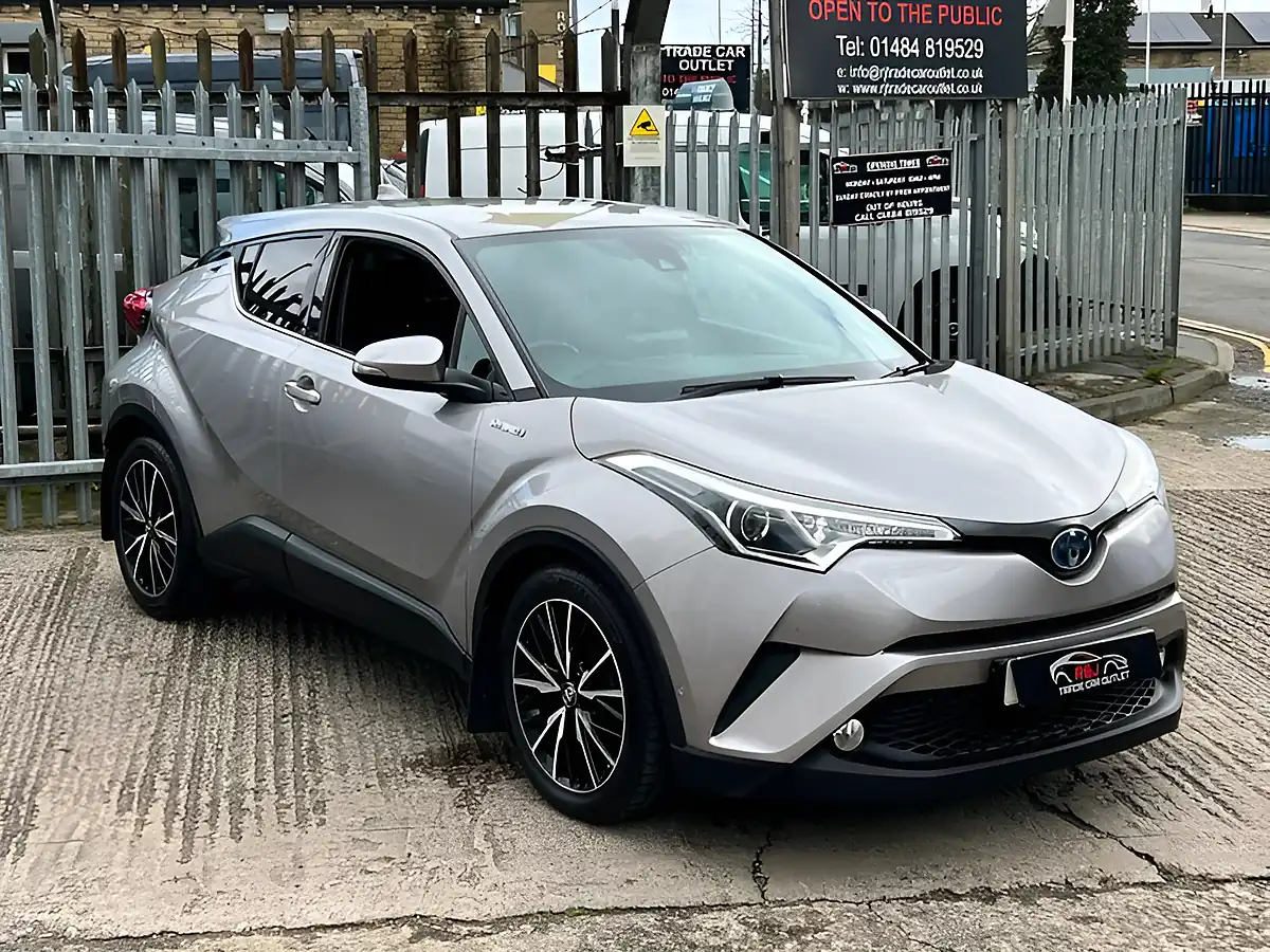 Used 2018 Toyota C-Hr Excel Silver - Interior and Exterior details 4
