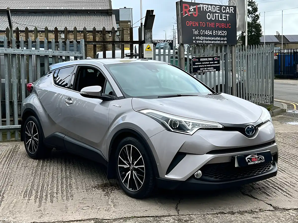 Used 2018 Toyota C-Hr Excel Silver - Interior and Exterior details 5