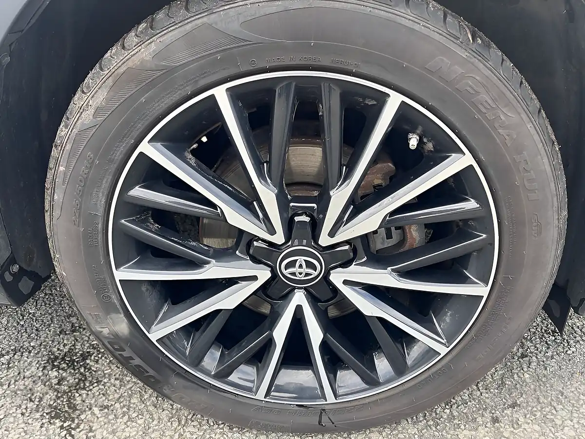 Used 2018 Toyota C-Hr Excel Tyrol Grey - Interior and Exterior details 15