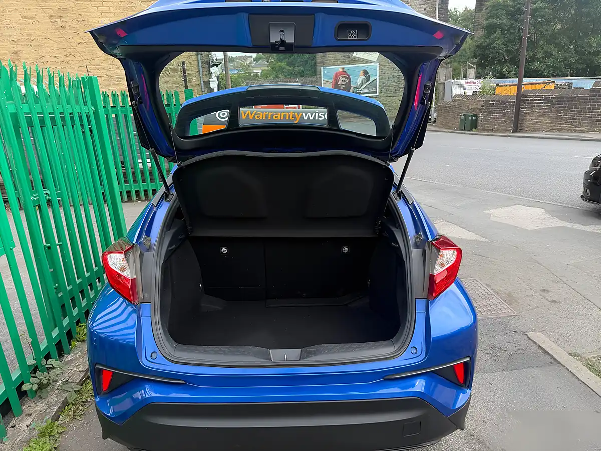Used 2018 Toyota C-Hr Icon Blue - Interior and Exterior details 12