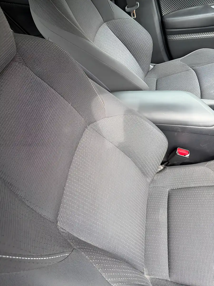 Used 2018 Toyota C-Hr Icon Blue - Interior and Exterior details 15