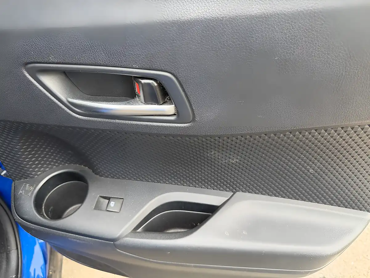 Used 2018 Toyota C-Hr Icon Blue - Interior and Exterior details 17