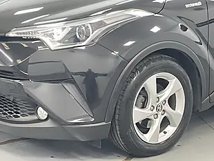 Used 2018 Toyota C-Hr Icon Eclipse Black - Interior and Exterior details 11