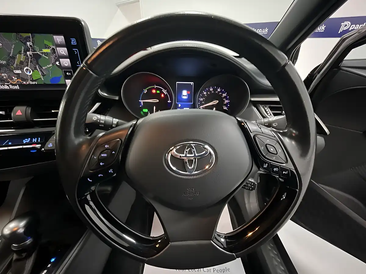 Used 2018 Toyota C-Hr Icon Eclipse Black - Interior and Exterior details 8