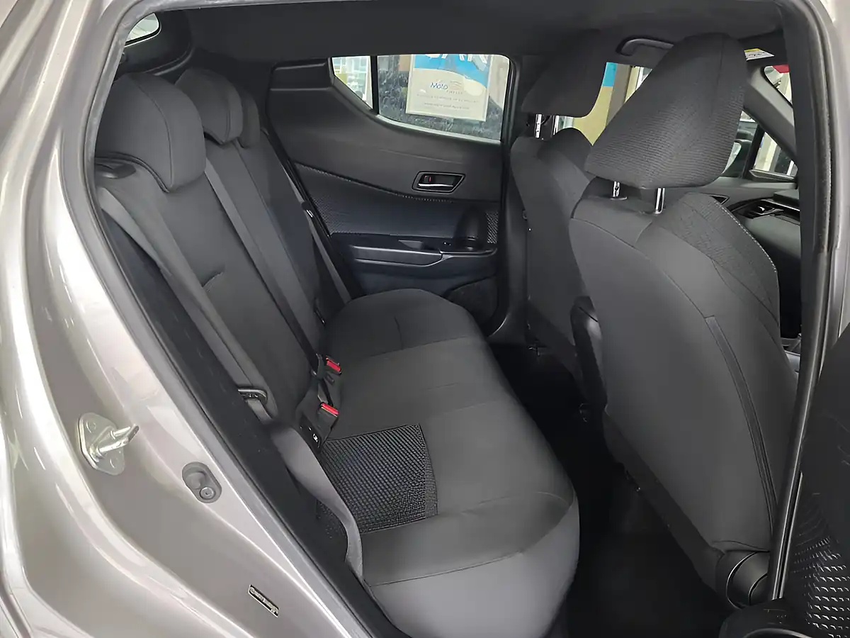 Used 2018 Toyota C-Hr Icon Silver - Interior and Exterior details 16