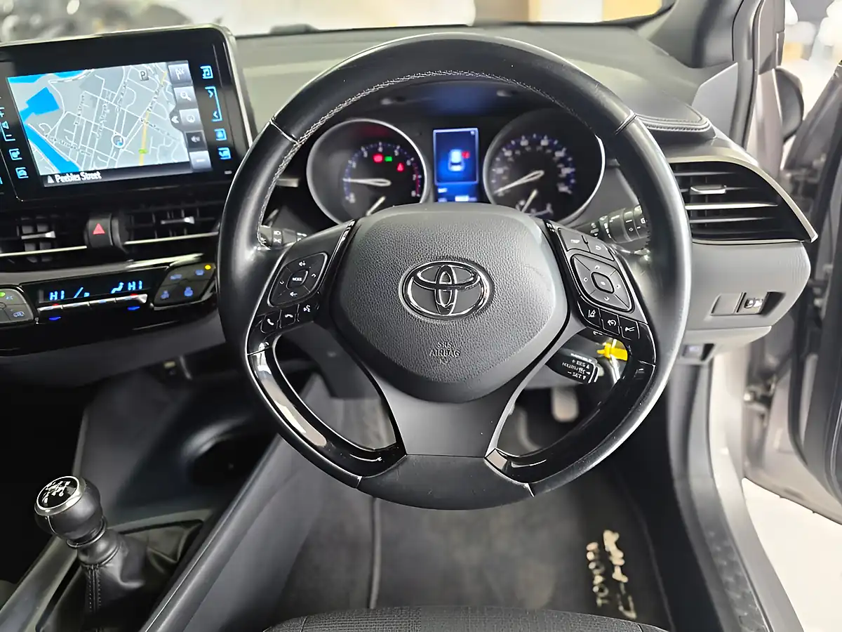 Used 2018 Toyota C-Hr Icon Silver - Interior and Exterior details 7