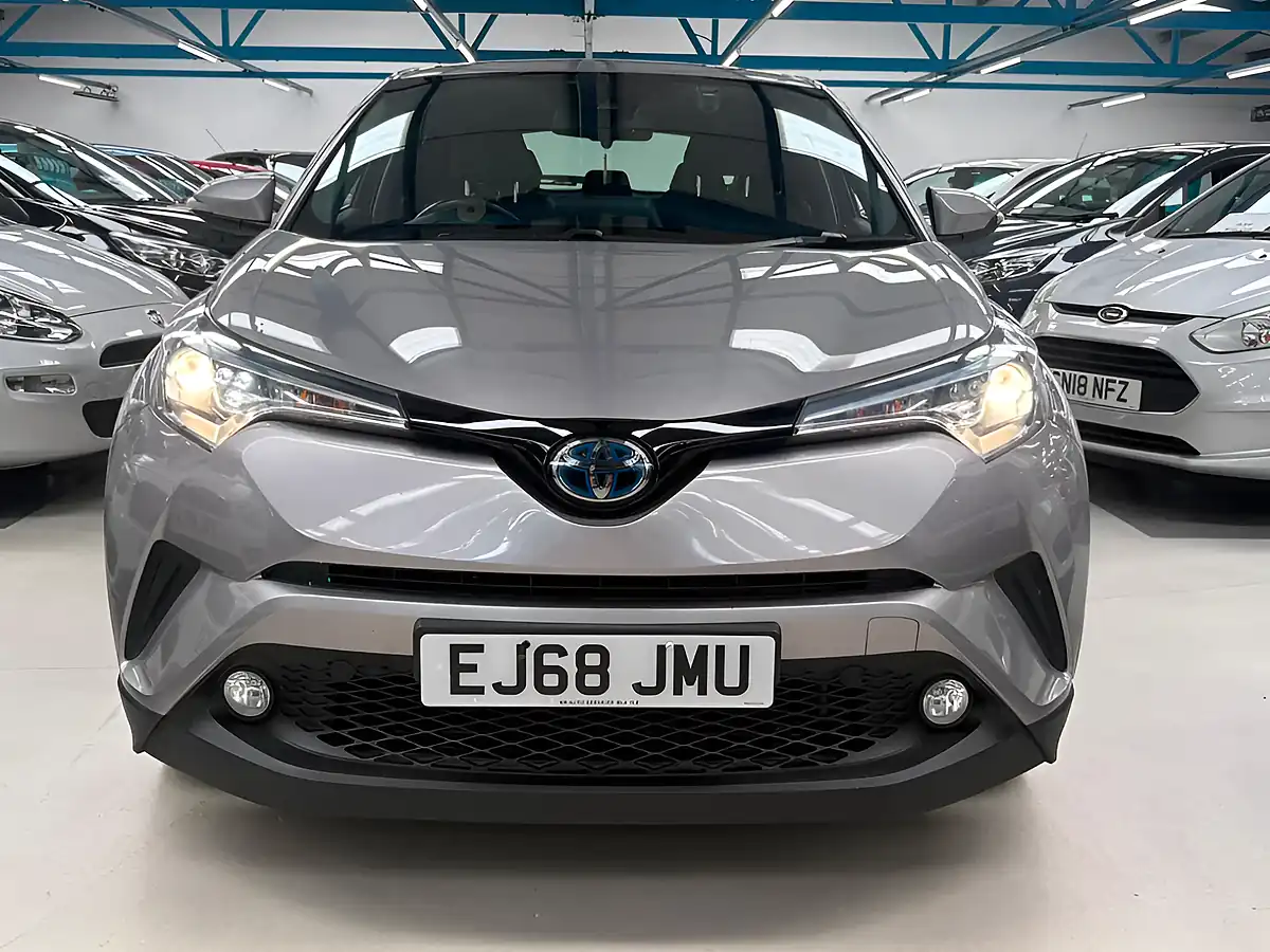 Used 2018 Toyota C-Hr Icon Silver - Interior and Exterior details 2