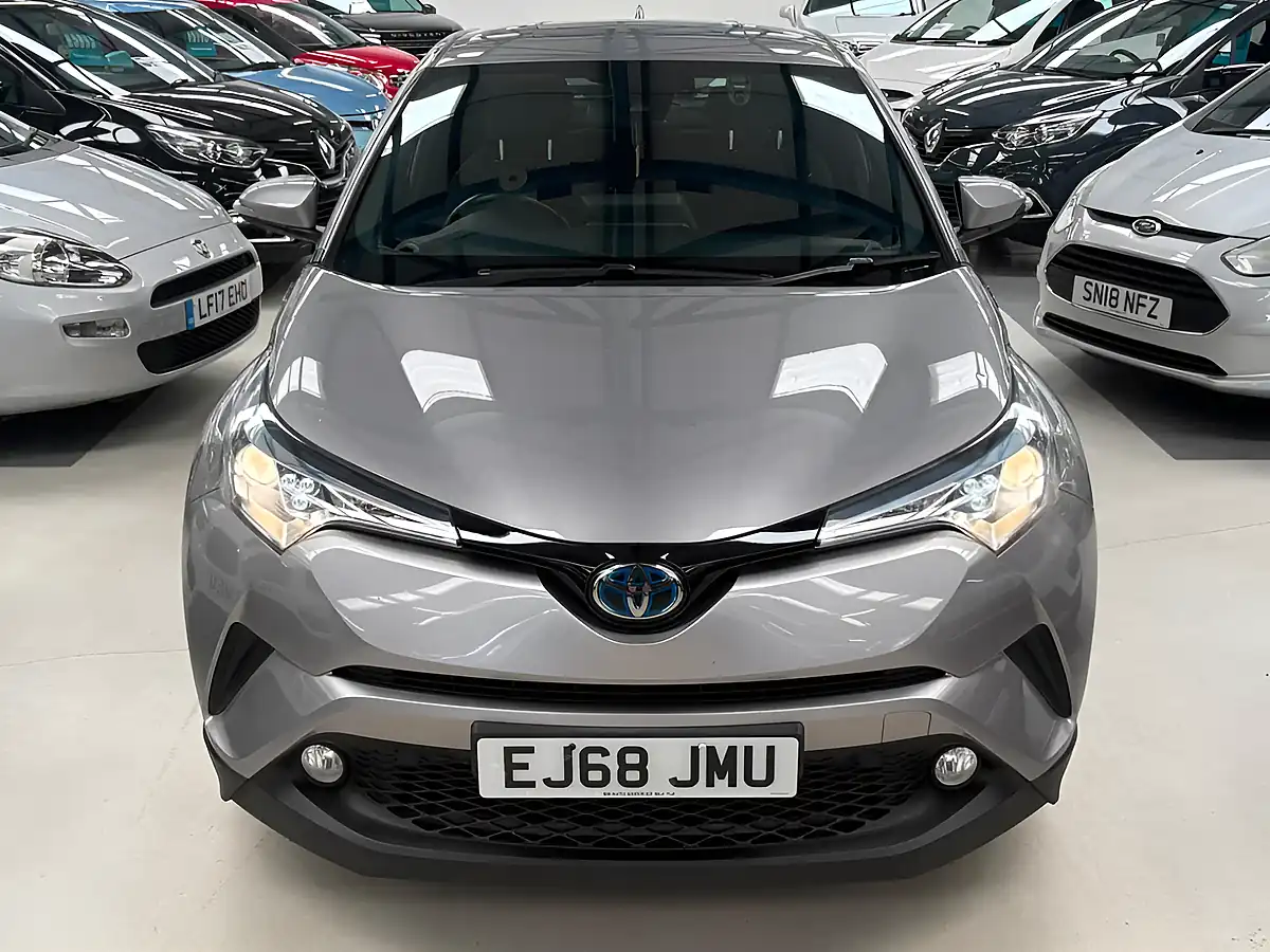 Used 2018 Toyota C-Hr Icon Silver - Interior and Exterior details 6