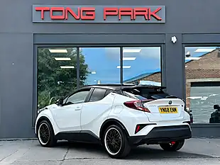 Used 2018 Toyota C-Hr Icon White - Interior and Exterior details 5