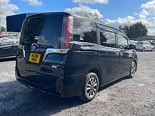 Used 2018 Toyota Esquire Black - Interior and Exterior details 7