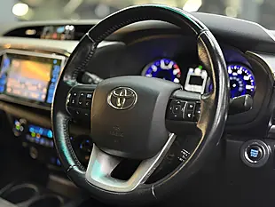 Used 2018 Toyota Hilux Invincible 4WD Dcb White - Interior and Exterior details 15