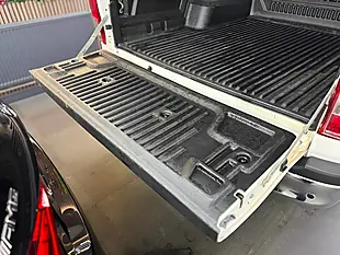 Used 2018 Toyota Hilux Invincible 4WD Dcb White - Interior and Exterior details 20