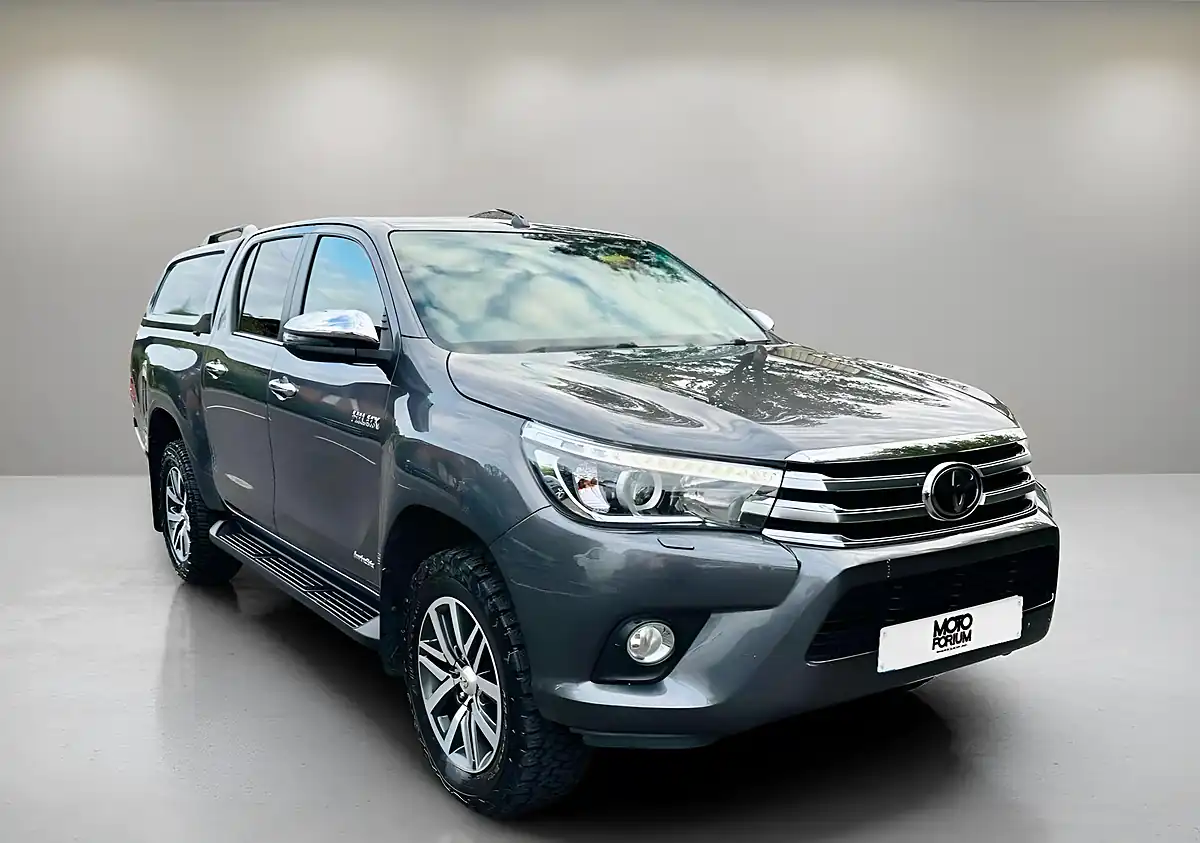 Used 2018 Toyota Hilux Invincible Grey - Front View