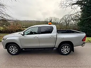 Used 2018 Toyota Hilux Invincible Silver - Interior and Exterior details 10