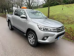 Used 2018 Toyota Hilux Invincible Silver - Interior and Exterior details 3