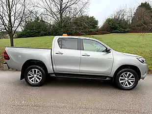 Used 2018 Toyota Hilux Invincible Silver - Interior and Exterior details 4