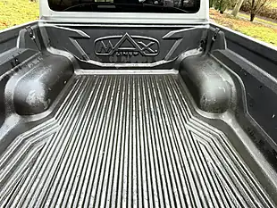 Used 2018 Toyota Hilux Invincible Silver - Interior and Exterior details 7