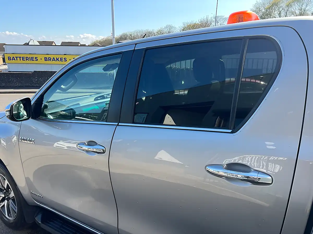 Used 2018 Toyota Hilux Invincible Silver - Interior and Exterior details 12