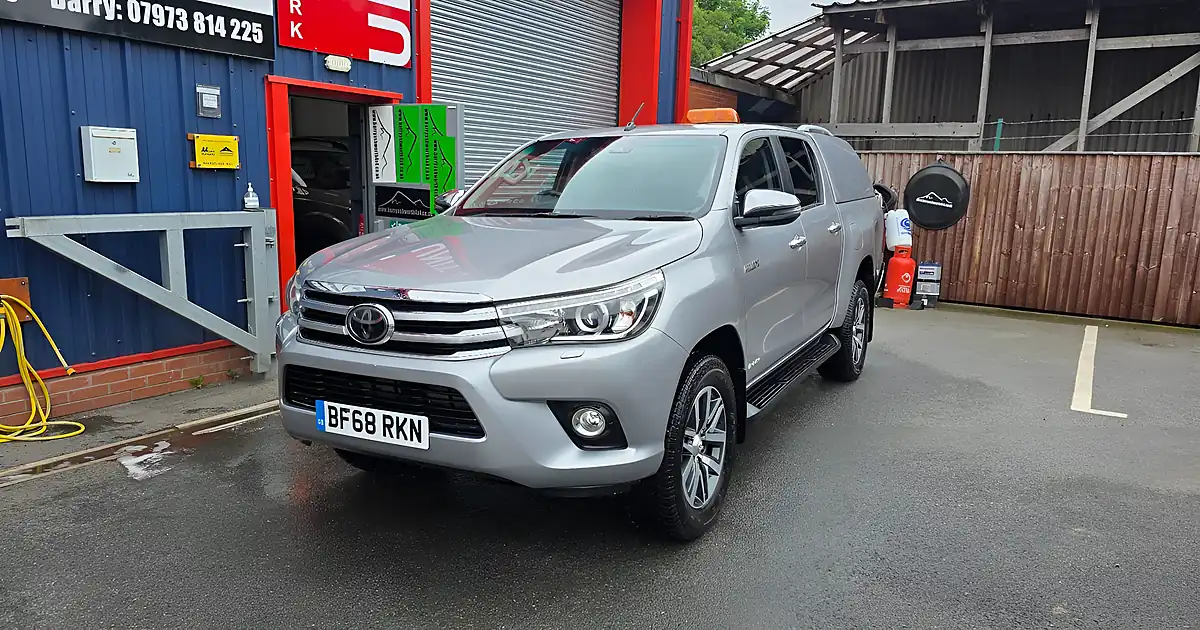 Used 2018 Toyota Hilux Invincible Silver - Front View
