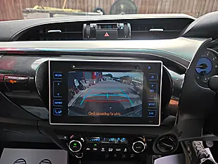 Used 2018 Toyota Hilux Invincible Silver - Interior and Exterior details 15