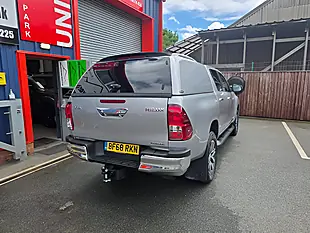 Used 2018 Toyota Hilux Invincible Silver - Interior and Exterior details 8