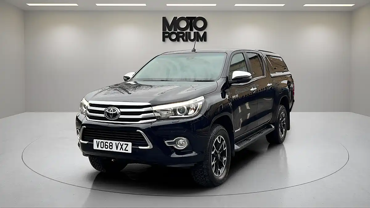 Used 2018 Toyota Hilux Invincible X Black - Interior and Exterior details 13