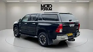 Used 2018 Toyota Hilux Invincible X Black - Interior and Exterior details 16
