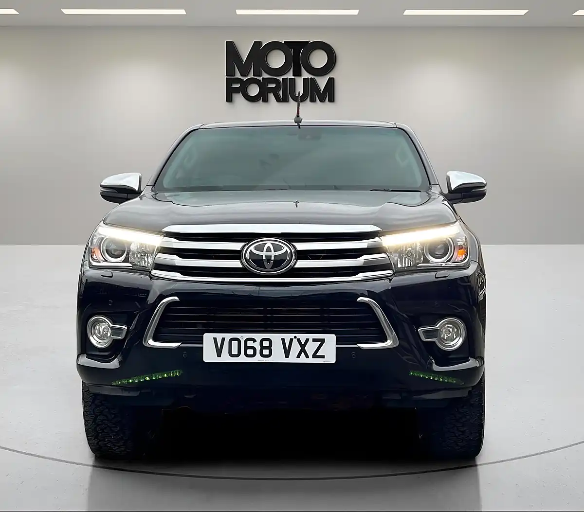 Used 2018 Toyota Hilux Invincible X Black - Interior and Exterior details 4