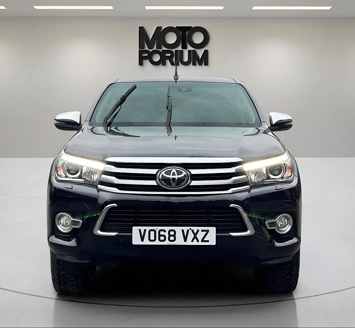 Used 2018 Toyota Hilux Invincible X Black - Interior and Exterior details 5