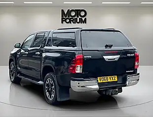 Used 2018 Toyota Hilux Invincible X Black - Interior and Exterior details 6